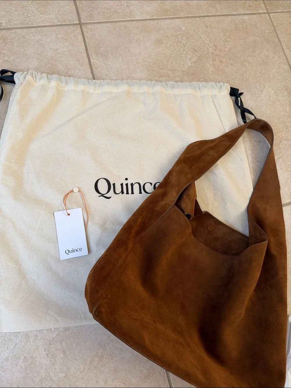 Quince minimal suede